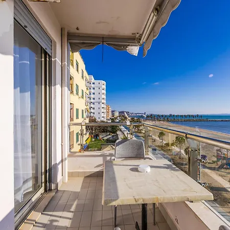 Apartment The Beachfront Durres