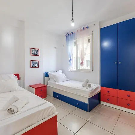 The Beachfront Apartment